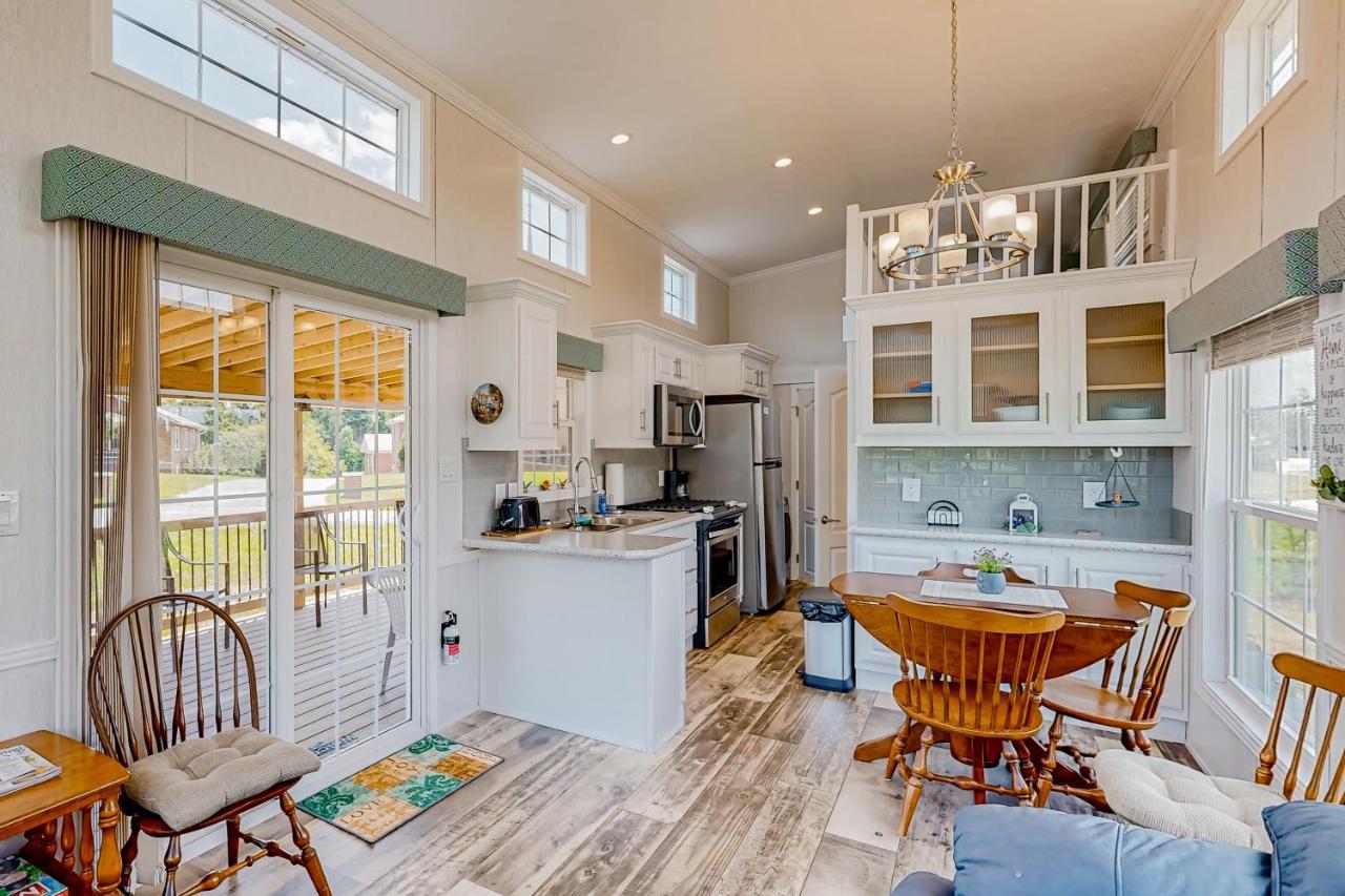 Tiny Charmer Hendersonville Exterior photo